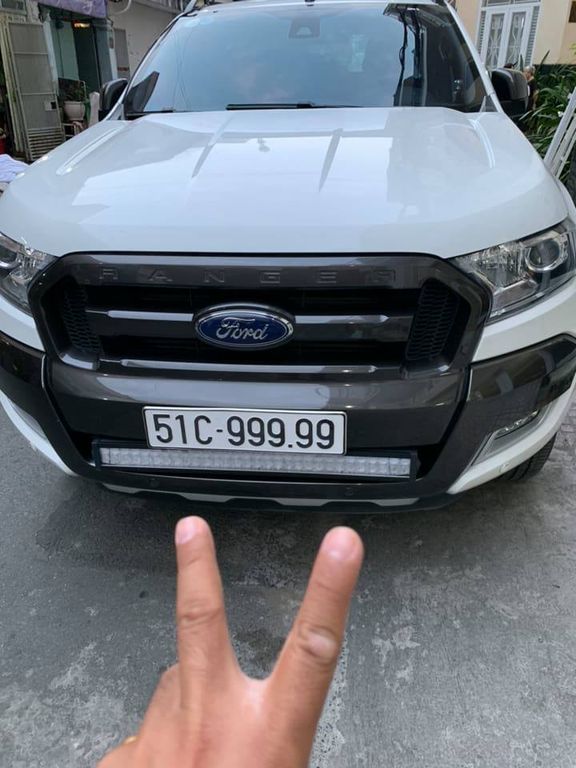 Vị đại gia Sài Gòn sở hữu Mercedes-Benz S-Class 
