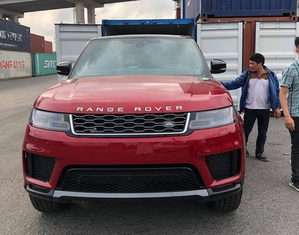 Range Rover Sport 2019 đầu tiên cập bến Việt Nam thông qua diện nhập khẩu tư nhân hiện vẫn đang trên đường đi