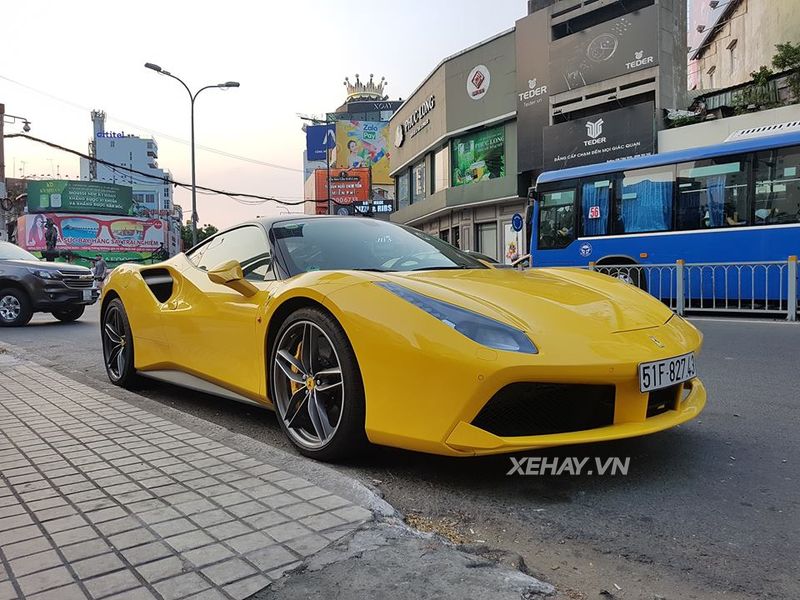 Sài Gòn: Hàng Hiếm Ferrari 488 GTB màu vàng Giallo Modena tái xuất đầu năm