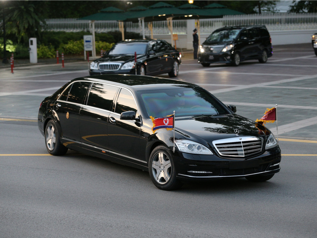 Lãnh đạo Triền Tiên Kim Jong Un tậu Mercedes-Maybach S600 chống đạn đời mới