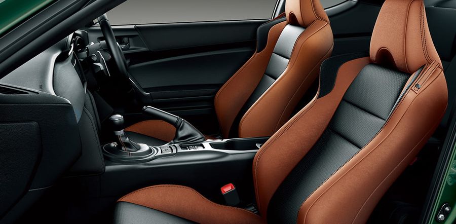 Toyota 86 bản màu xanh British Green Limited Edition chỉ dành riêng cho Nhật Bản