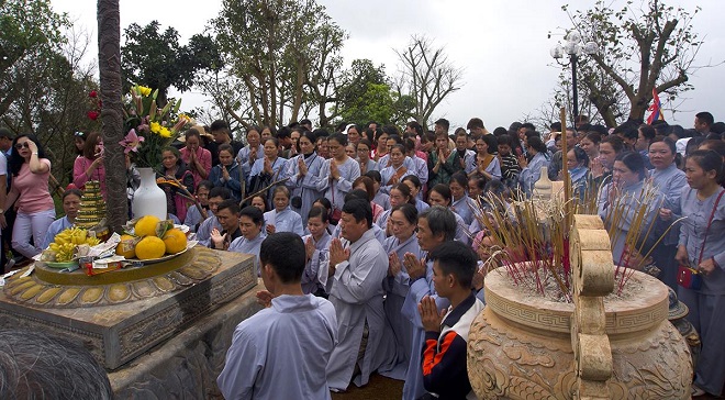 Trên đỉnh