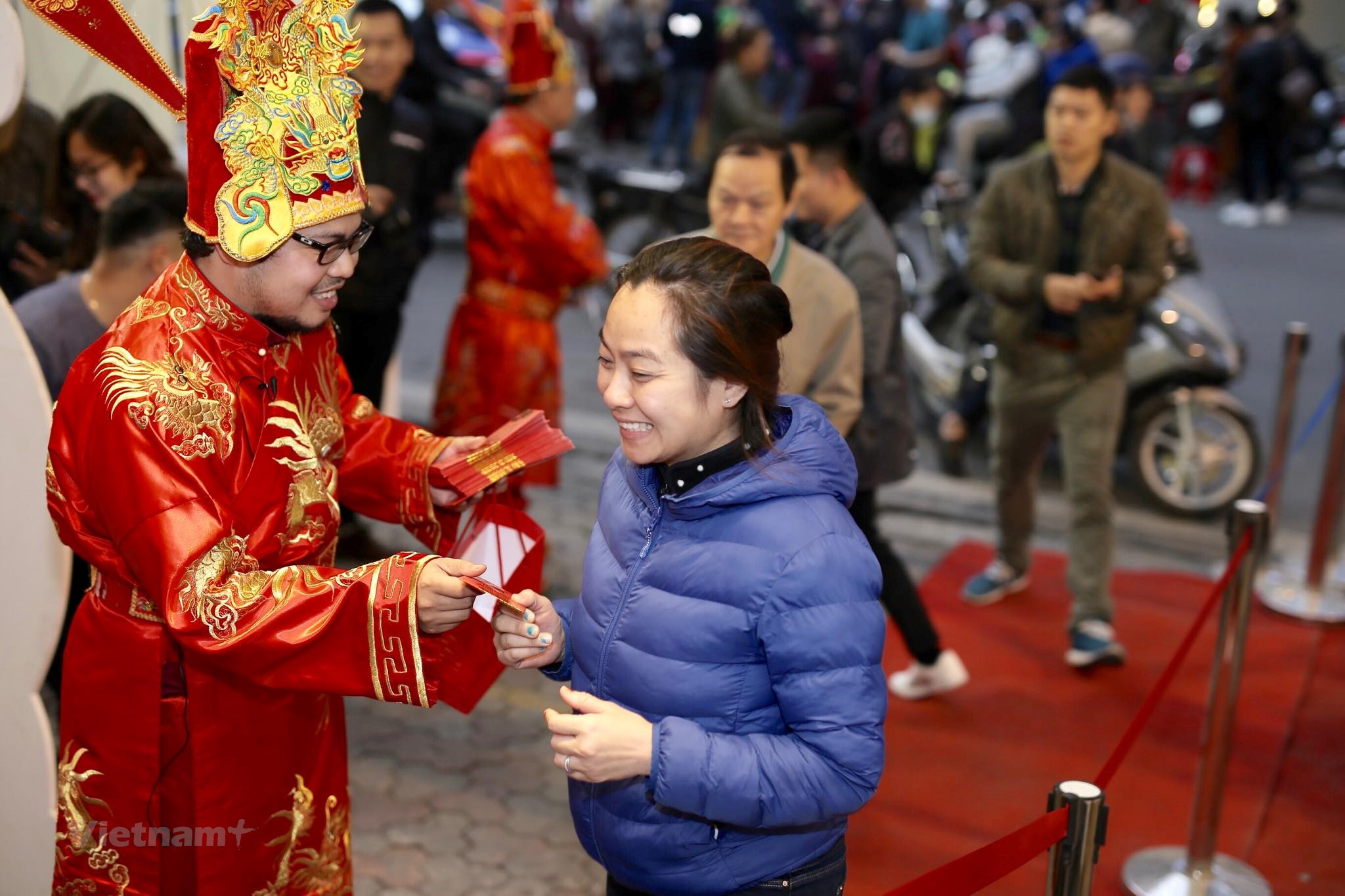 Chênh lệch tăng cao, vàng có bị