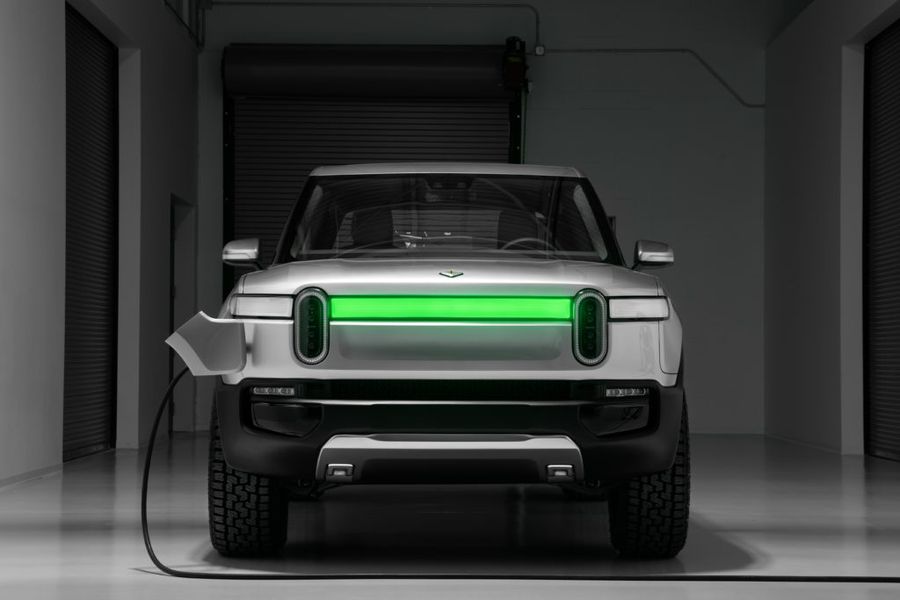 GM đang nhắm vào Rivian để sản xuất xe bán tải điện