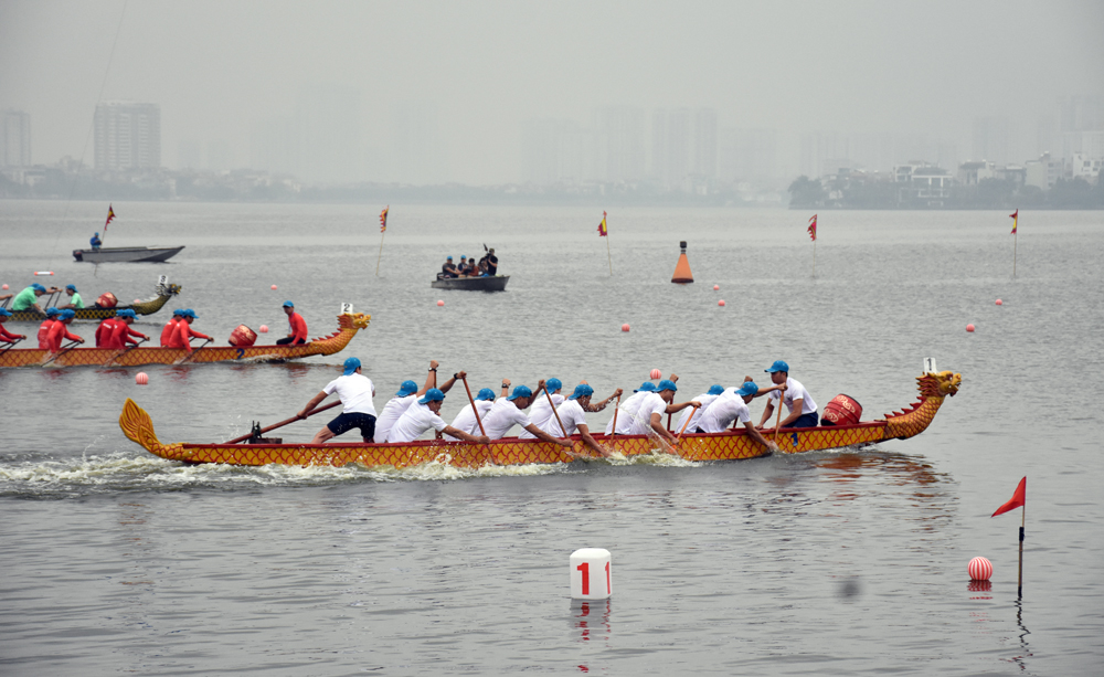 Khai mạc Lễ hội Bơi chải thuyền rồng Hà Nội mở rộng năm 2019 