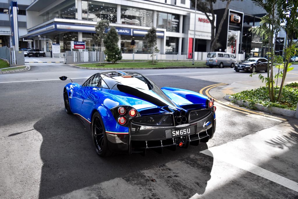 Đại gia Singapore chi hơn 4 tỷ VNĐ làm đẹp cho Pagani Huayra