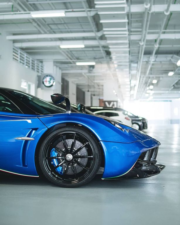Đại gia Singapore chi hơn 4 tỷ VNĐ làm đẹp cho Pagani Huayra