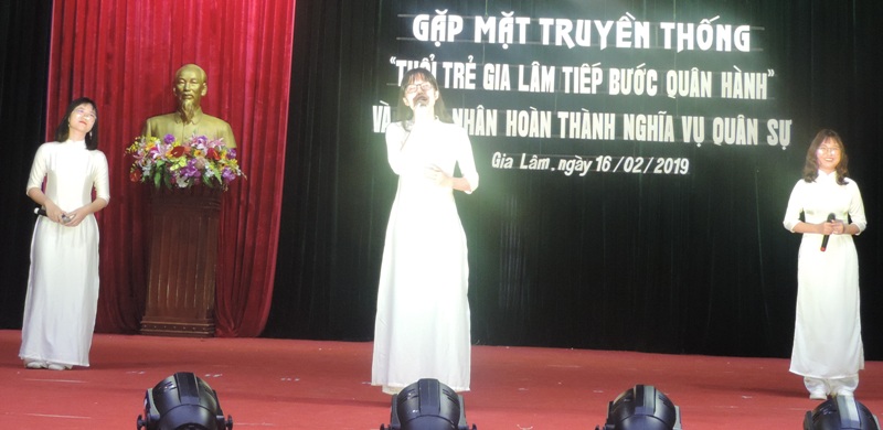 Tiết mục văn nghệ của đoàn viên, thanh niên huyện Gia Lâm tại chương trình