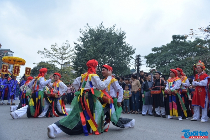 Điệu múa là sản phẩm văn hóa độc đáo, là niềm tự hào lớn của người dân.