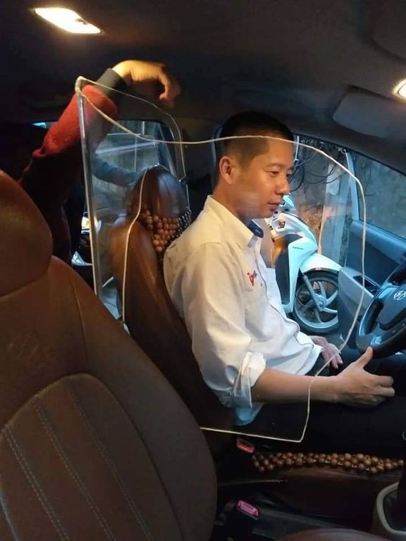 Chống cướp, tài xế Taxi Việt tự chế 