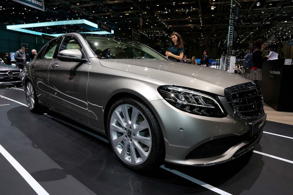 Mercedes-Benz C-Class 2019 sẽ có đèn Multibeam LED cùng nhiều trang bị cao cấp, bán ra từ tháng 3/2019 tại Việt Nam