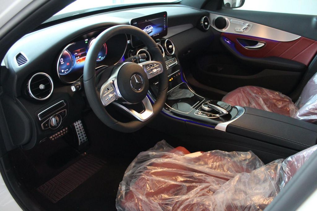 Mercedes-Benz C-Class 2019 sẽ có đèn Multibeam LED cùng nhiều trang bị cao cấp, bán ra từ tháng 3/2019 tại Việt Nam