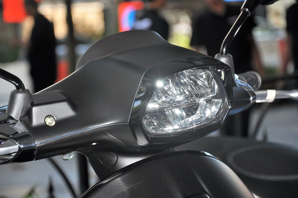 Vespa Notte sản xuất tại Việt Nam xuất khẩu sang Malaysia có giá từ 101 - 165 triệu VNĐ
