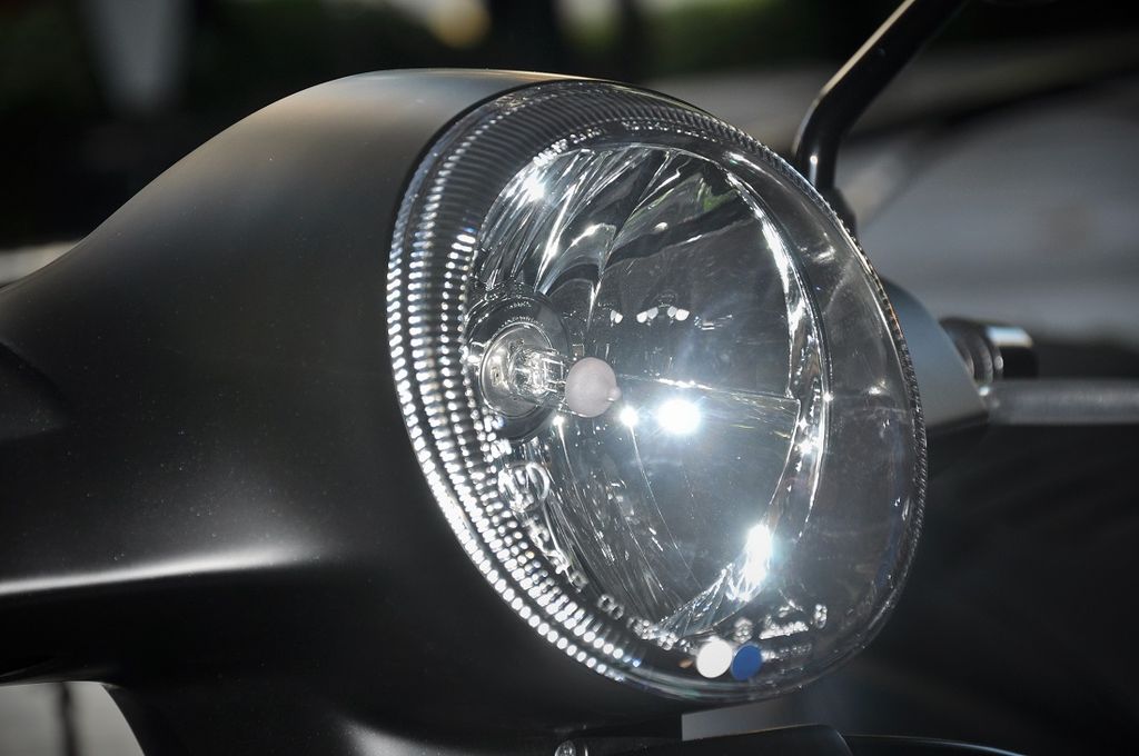 Vespa Notte sản xuất tại Việt Nam xuất khẩu sang Malaysia có giá từ 101 - 165 triệu VNĐ