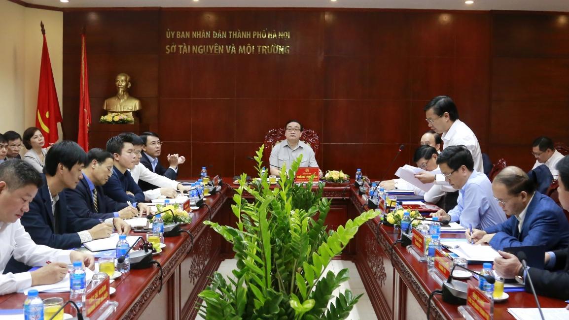 Bí thư Thành ủy Hoàng Trung Hải làm việc với Sở Tài nguyên và Môi trường