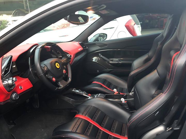 Ferrari 488 GTB xám xuống giá chỉ có 7,3 tỷ đồng sau khi rời xa Cường Đô-la