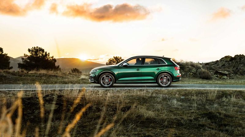 Phiên bản hiệu suất cao của Audi Q5 ra mắt, giá từ 1,8 tỷ VNĐ