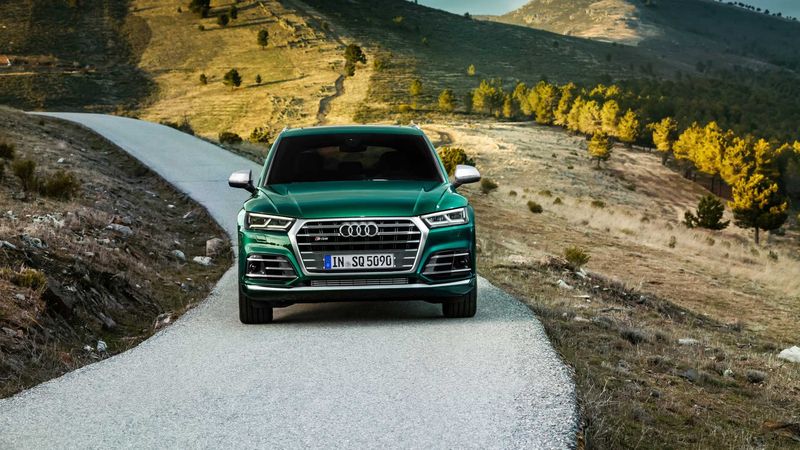 Phiên bản hiệu suất cao của Audi Q5 ra mắt, giá từ 1,8 tỷ VNĐ