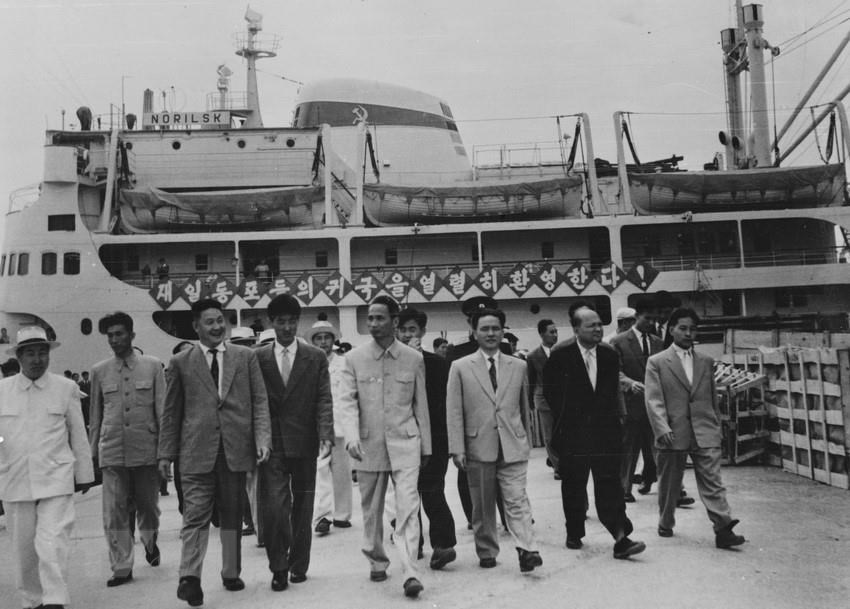 Thủ tướng Phạm Văn Đồng thăm thành phố Hamhung (tỉnh Hamgyong Nam) ngày 19/6/1961, trong khuôn khổ chuyến thăm hữu nghị chính thức Cộng hòa Dân chủ Nhân dân Triều Tiên. (Nguồn: TTXVN)