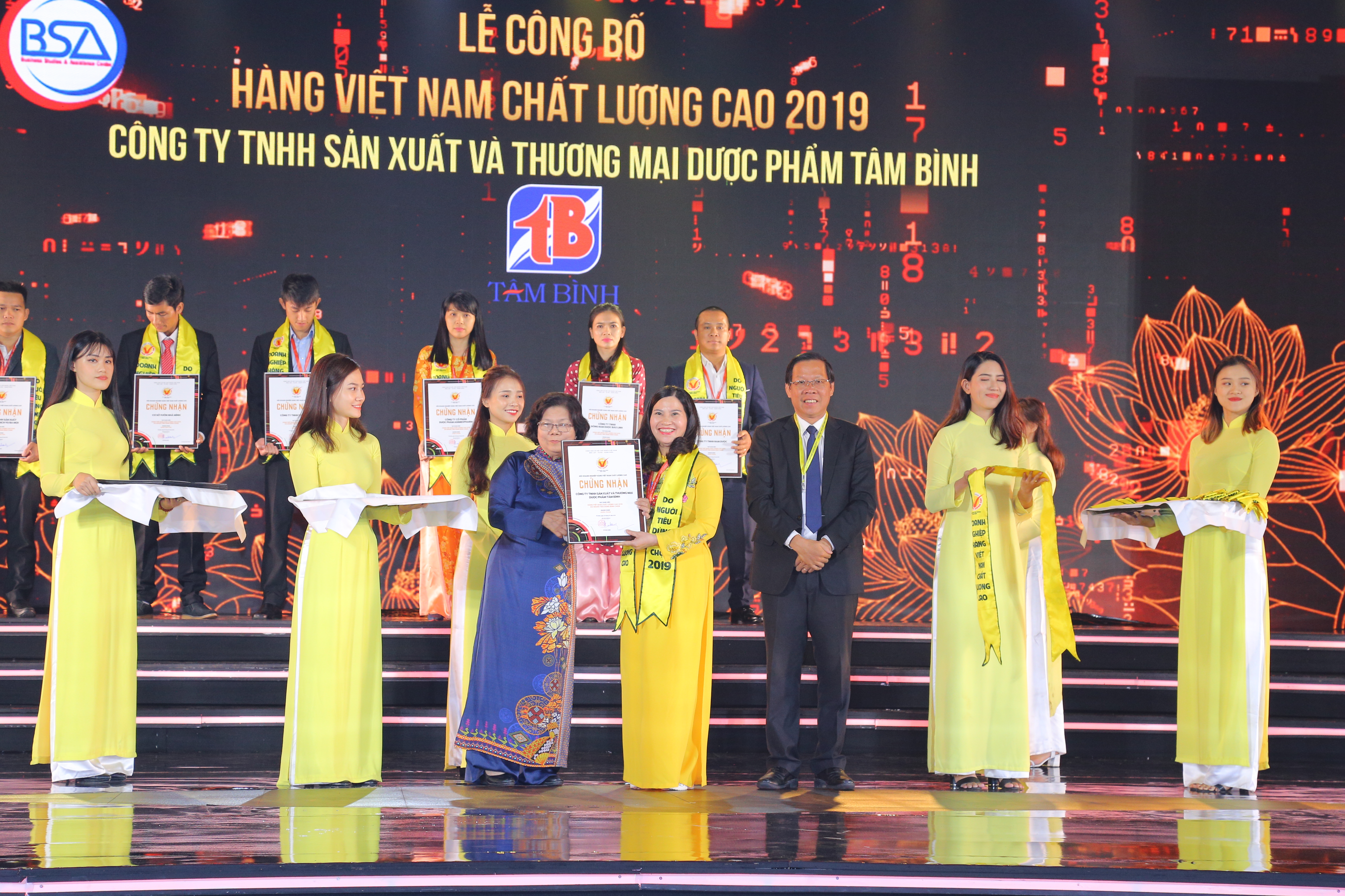 Vì sao Dược phẩm Tâm Bình 2 năm liên tiếp nhận giải thưởng Hàng Việt Nam chất lượng cao?