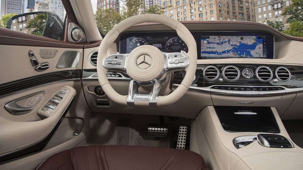 Mercedes-AMG S65 Final Edition sở hữu không gian nội thất xa hoa và đẳng cấp bậc nhất