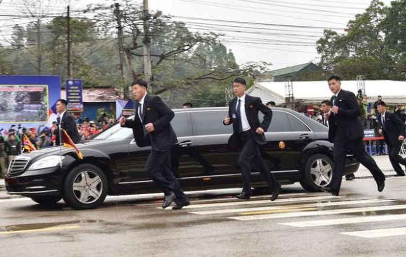 Luôn có toilet bí mật trên mỗi chiếc xe chở Nhà lãnh đạo Triều Tiên Kim-Jong un