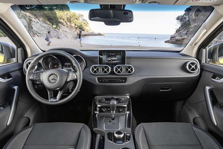 Dòng xe Mercedes-Benz X-Class mới chỉ ra đời từ năm 2017.