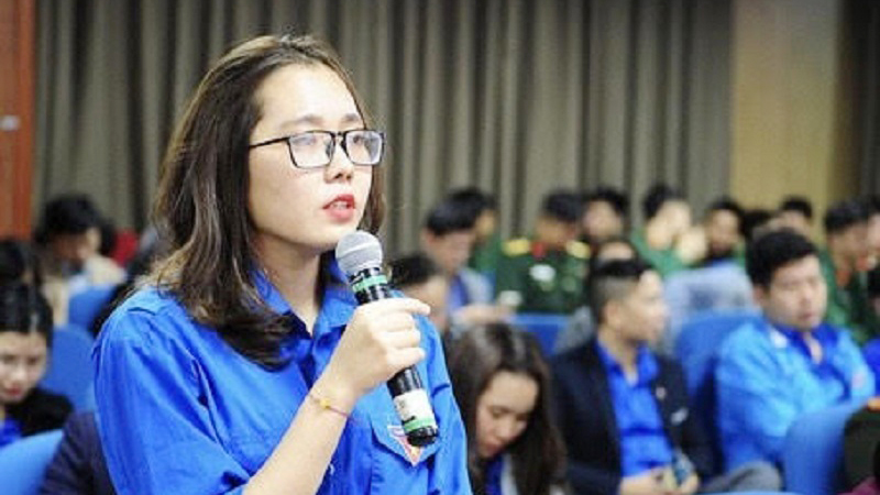 Bài 2: Đảng viên trẻ Nguyễn Thị Thanh Ngân: