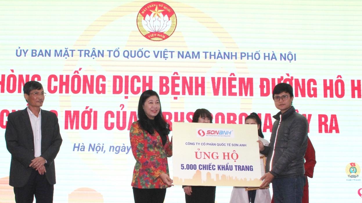 Ủy ban MTTQ Việt Nam thành phố Hà Nội tiếp nhận ủng hộ của các doanh nghiệp