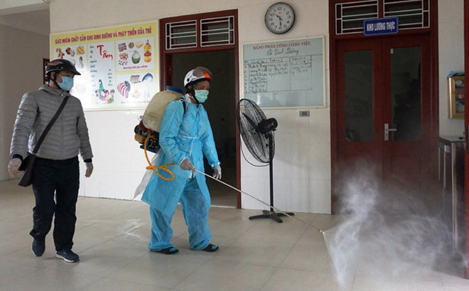 Hà Nội khử trùng lần hai ở các trường học để phòng, chống dịch nCoV