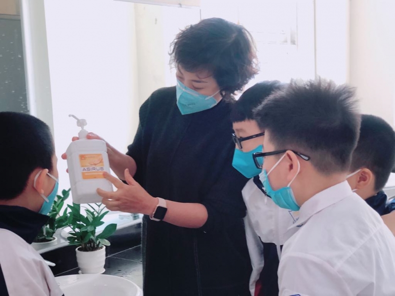 Nhà trường tại Hà Nội đã tuyên truyền cho các em kiến thức về phòng, chống dịch bệnh do virus Corona gây ra từ rất sớm