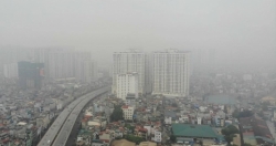 Hà Nội: Sương mù dày đặc, ô nhiễm không khí ở mức báo động