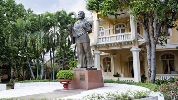 Bên trong khuôn viên Bảo tàng Phụ nữ Nam bộ