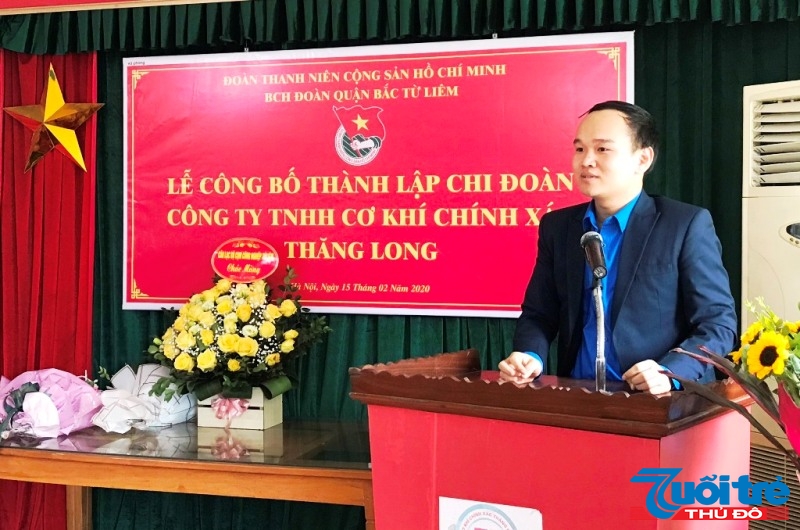 Đồng chí Nguyễn Đức Ngọc - Bí thư Quận đoàn, Chủ tịch Hội LHTN Quận Bắc Từ Liêm phát biểu tại buổi lễ