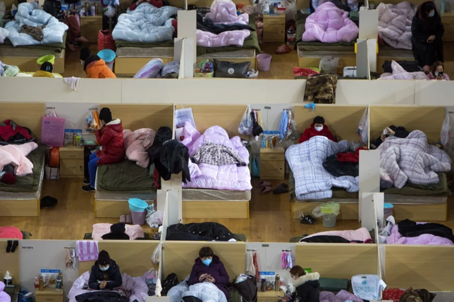 Bệnh nhân COVID-19 ở Vũ Hán. Ảnh: Tân Hoa Xã