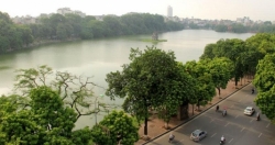 Bảo đảm công tác vệ sinh môi trường phục vụ các hoạt động kỷ niệm 90 năm Ngày thành lập Đảng bộ Hà Nội