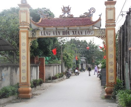 Con đường dẫn vào xóm Xuân Lộc xã Nghi Xuân nơi có người dân trở về từng vùng dịch Vĩnh Phúc