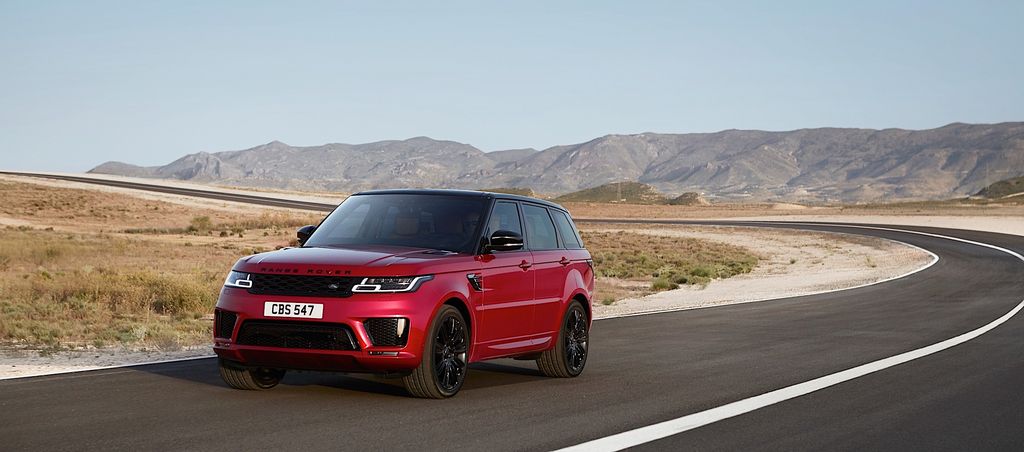 “Giật mình” với Range Rover Sport… 6 bánh trên đường phố Canada