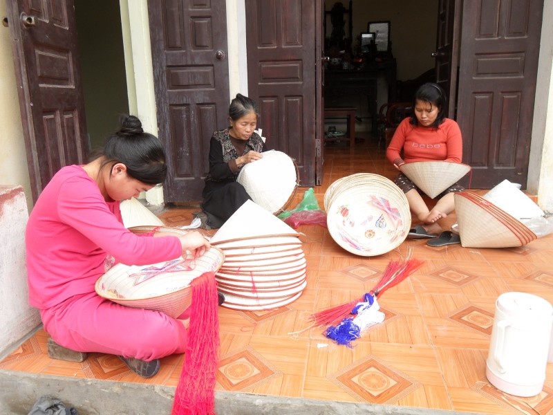 Nón lá làng Chuông được coi là một trong những sản phẩm OCOP có nhiều lợi thế của thành phố Hà Nội