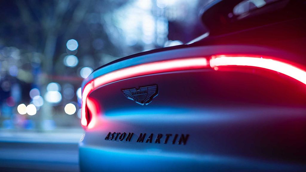 Cận cảnh Aston Martin DBX ‘By Q’ – Chiếc SUV cá nhân hóa đáng mơ ước!