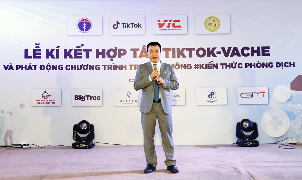 Ông Nguyễn Lâm Thanh, Giám đốc chính sách TikTok Việt Nam, phát biểu tại chương trình