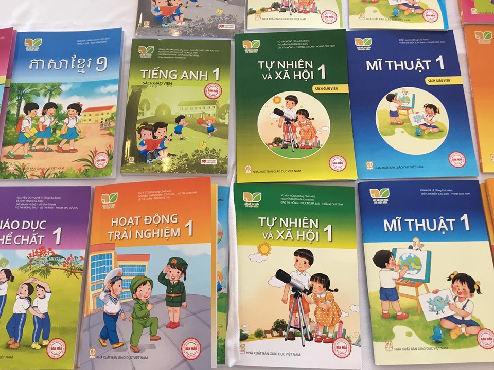 Phê duyệt thêm 7 sách giáo khoa lớp 1