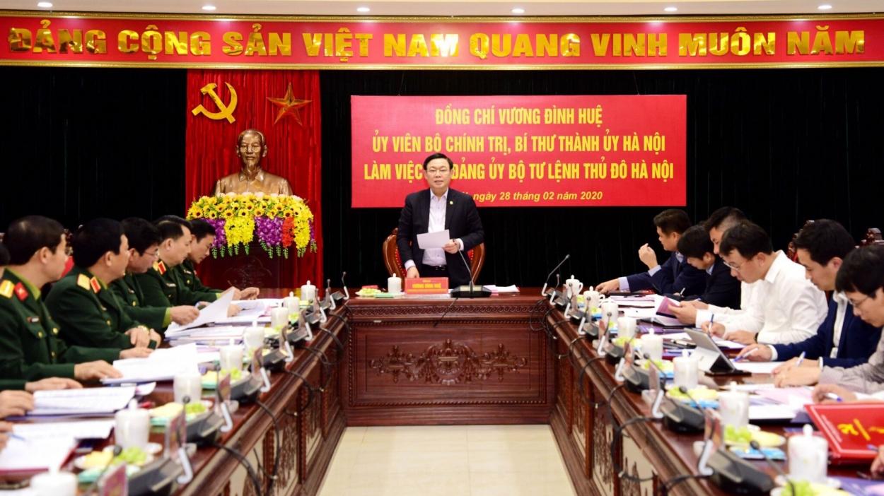 Bí thư Thành ủy Hà Nội Vương Đình Huệ kiểm tra công tác tổ chức Đại hội Đảng tại Bộ Tư lệnh Thủ đô