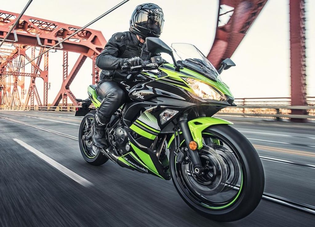 Chốt giá Kawasaki Ninja 650 ABS 2017 từ 190 triệu VNĐ