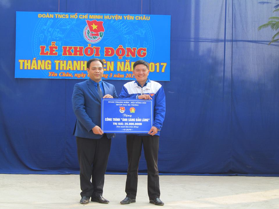 Xây dựng công trình thanh niên “Ánh sáng bản làng”