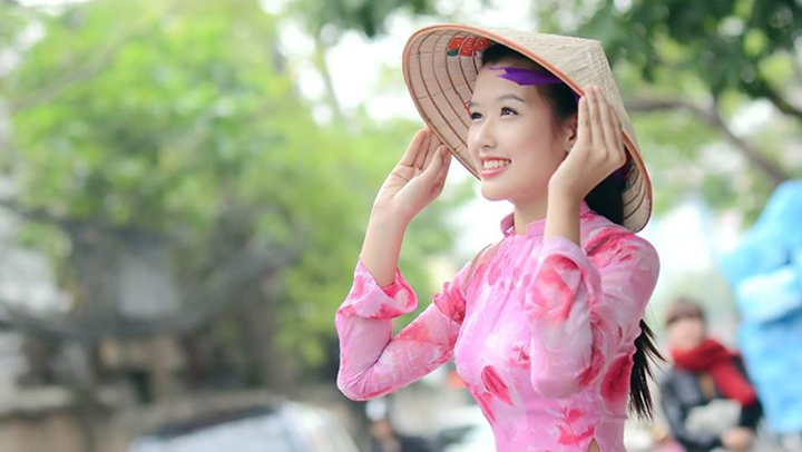 Bài 66: Sống lại nét đẹp nón làng Chuông