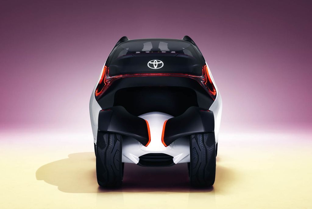 Toyota thể hiện tầm nhìn giao thông đô thị với i-TRIL Concept