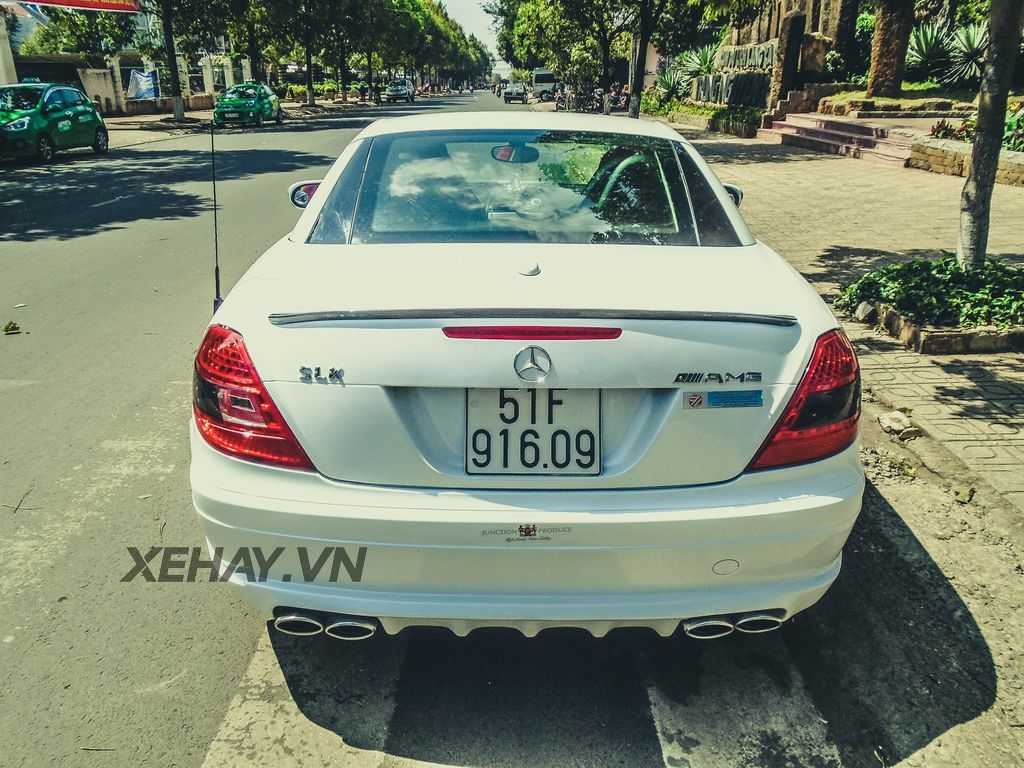 SLK AMG – đứa con lai thừa hưởng tinh hoa từ mũi tên bạc SLR