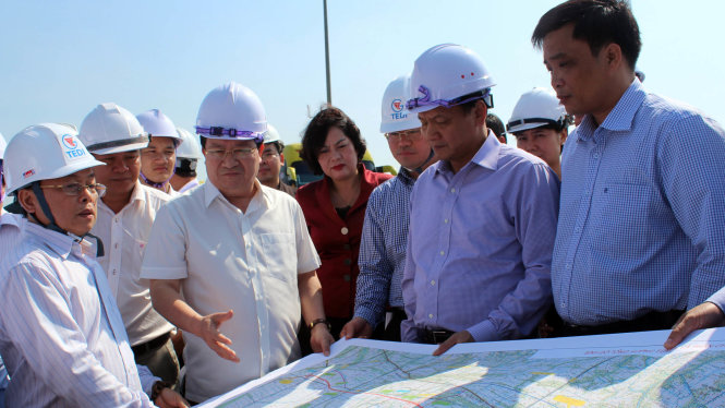 Phó Thủ tướng thị sát tuyến cao tốc Trung Lương - Mỹ Thuận