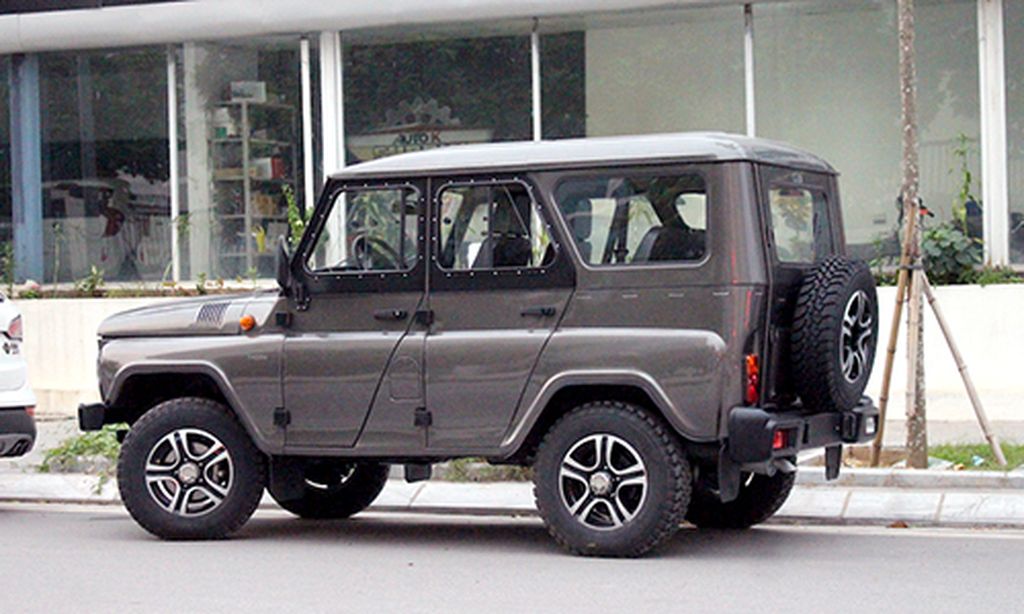 Xe Nga UAZ chính thức bán tại Việt Nam, giá từ 460 triệu đồng